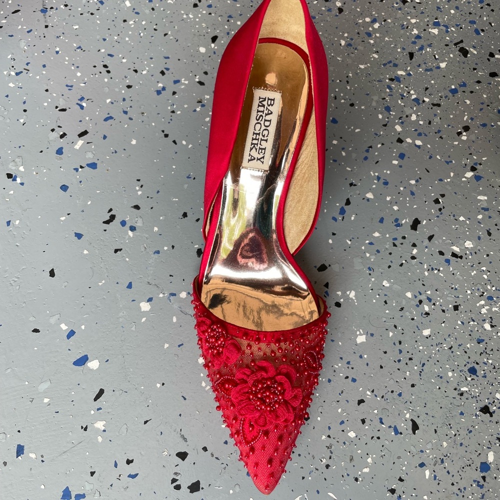 Red pumps